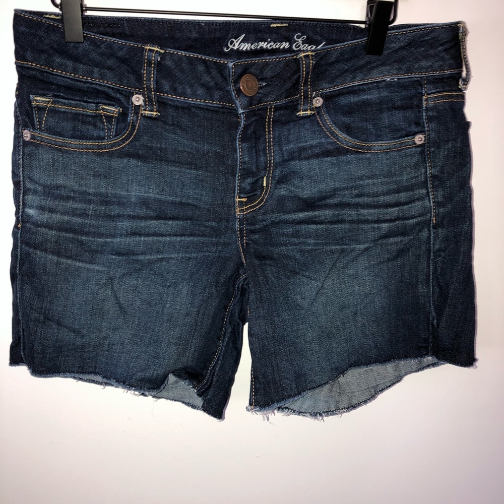 American Eagle Dark Wash Stretch Cutoutt Shorts 10